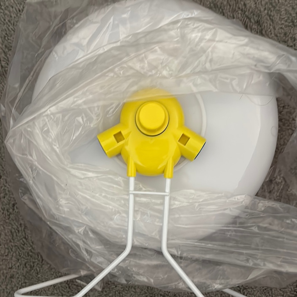 Kaytee Silent Spinner Giant Exercise Wheel - White - Picture 3 of 3